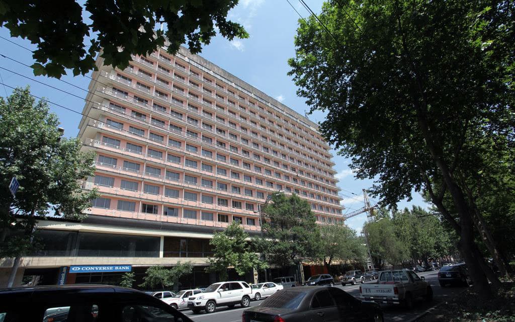 Ani Plaza