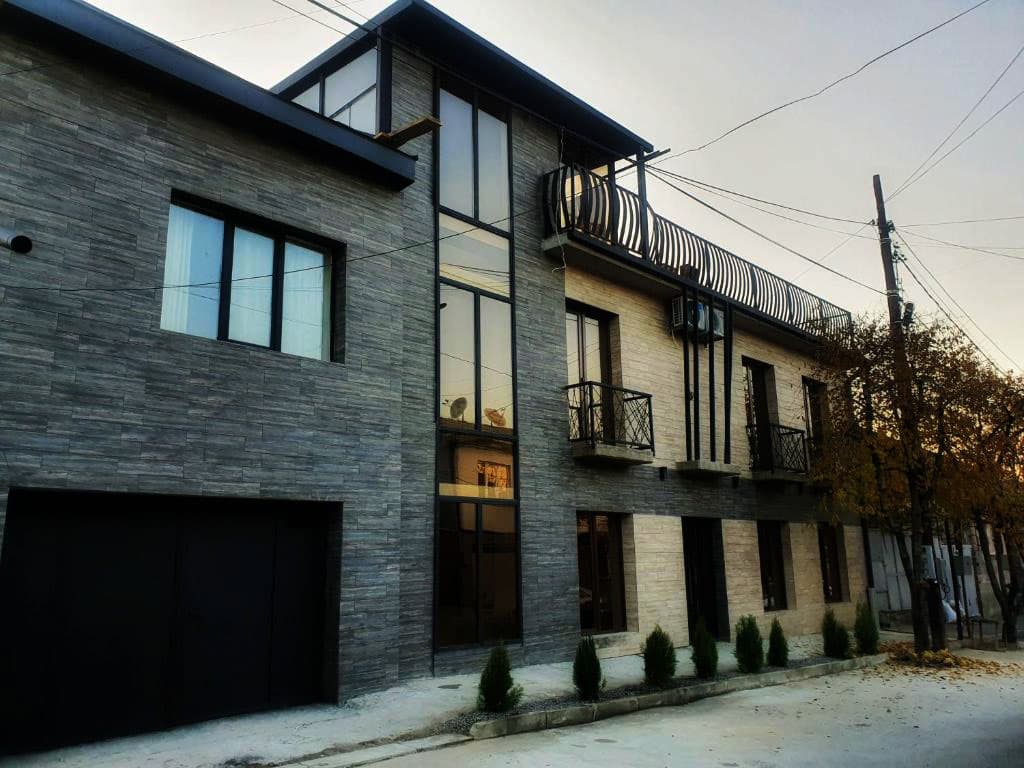 Taba Hall Boutique